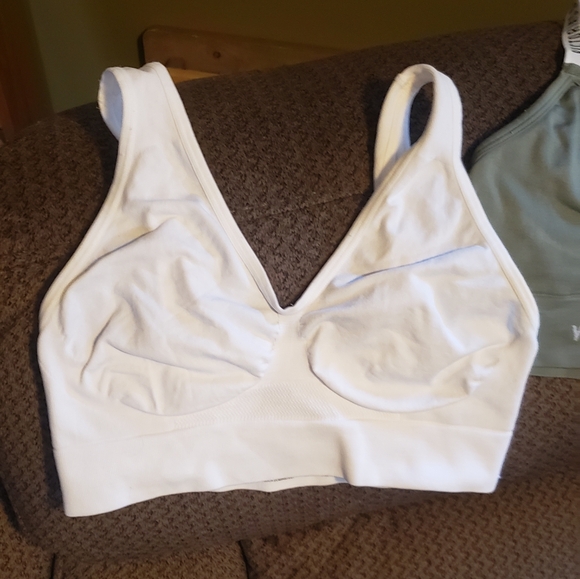 Victoria's Secret sports bra (S)  Hanes white sports bra (M) - Picture 9 of 14